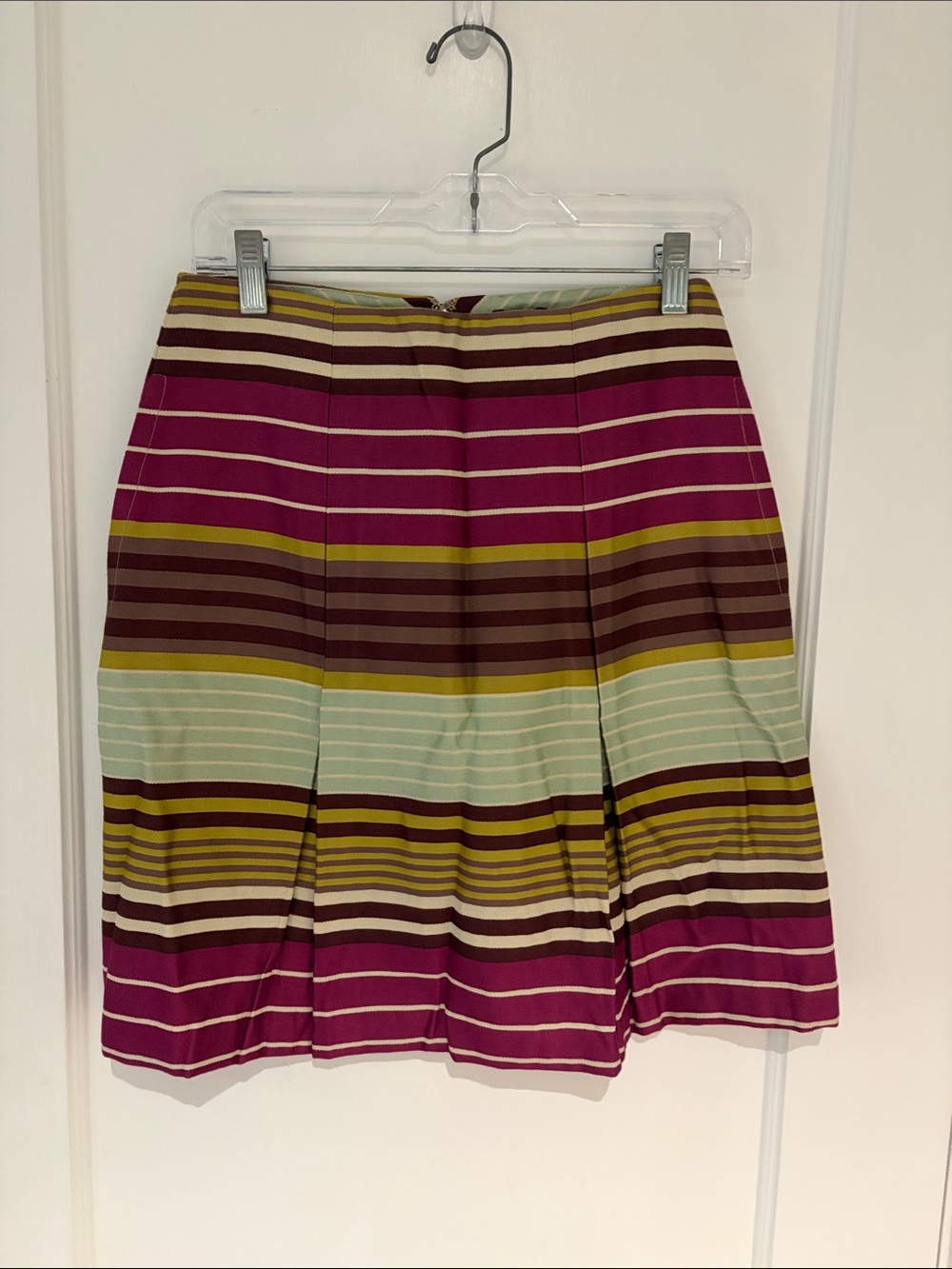 J. McLaughlin Size 4 Colorful Striped Pleated Skirt
